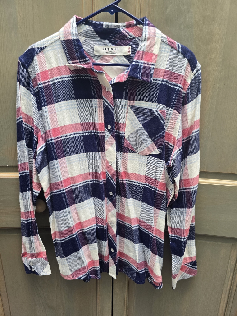 IDYLLWIND Pink Navy Plaid Button-Up Shirt